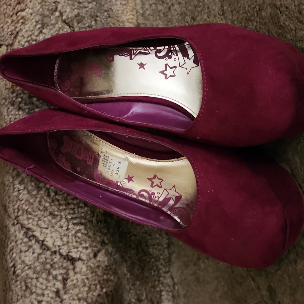 Wedge heels